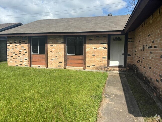 Building Photo - 15227 Heron Park Dr Rental