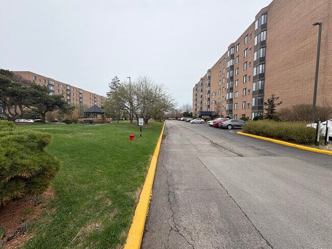 Photo - 637 E Woodland Park Ave Unidad 611