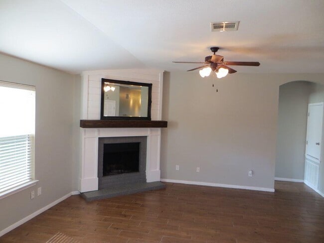 Photo - 918 W South St