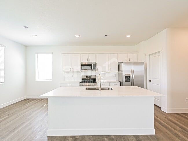 Photo - 10052 Potomac St