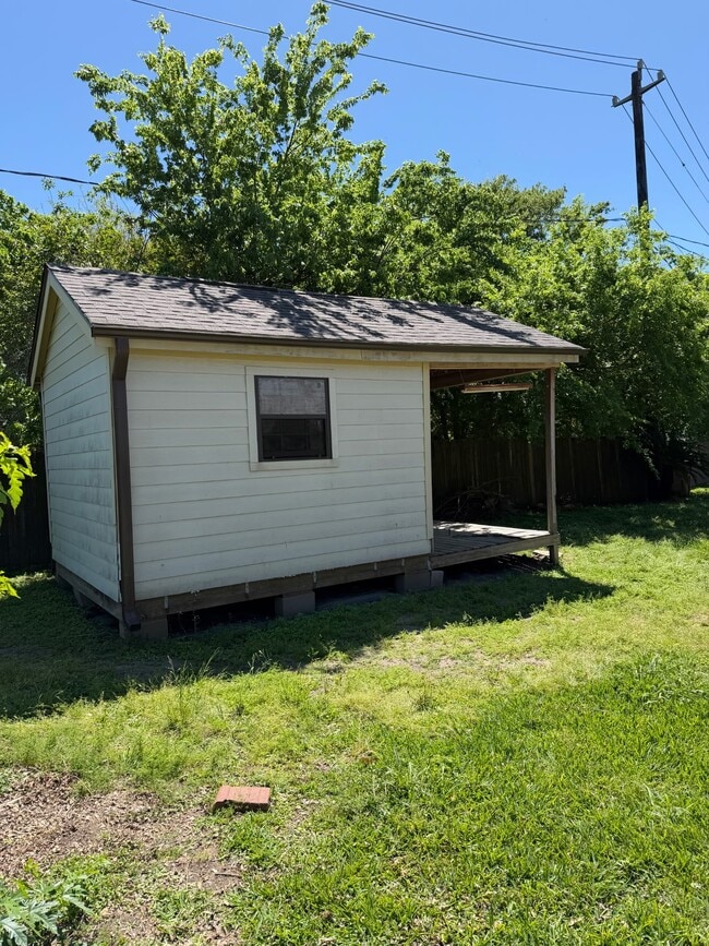 Photo - 10014 Carlow Ln