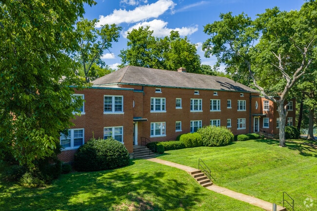 Building Photo - Woodmont Terrace