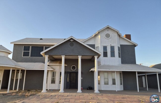 Building Photo - 406 E Bowles Rd