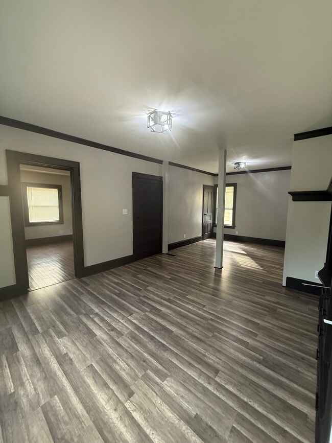 Photo - 436 W Burleigh St Unidad A