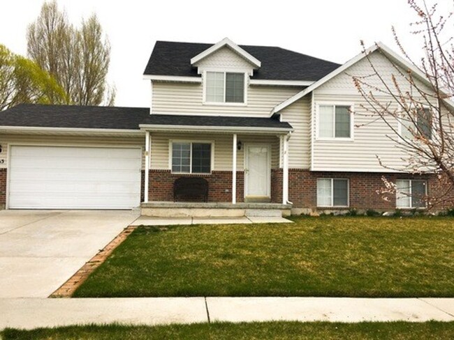 5 Bedroom 3 Bathroom in Lehi! - 5 Bedroom 3 Bathroom in Lehi! House