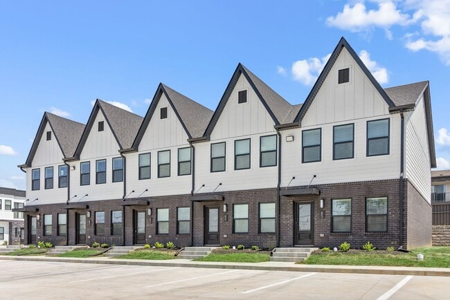 Photo - Hickory Grove Blvd - 111