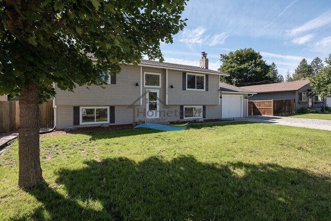 Photo - 3 Bedroom 2 Bath home with unique charm ri...