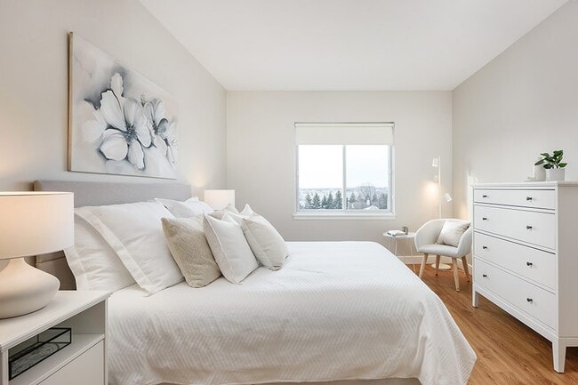 Photo - Bourg Du Village