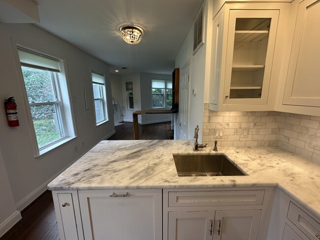 Photo - 1130 K St SE