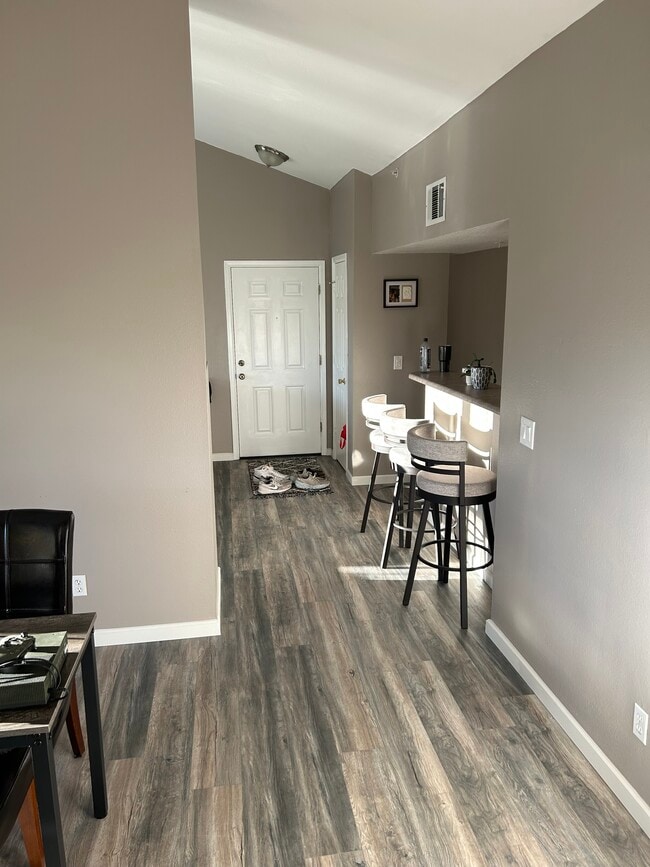Front hallway - 12770 Ironstone Way Unit 302
