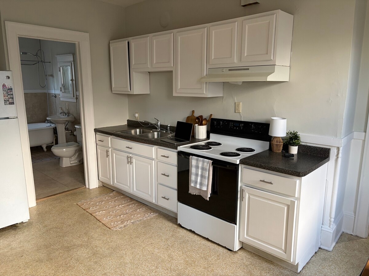 Photo - 3563 N Maryland Ave