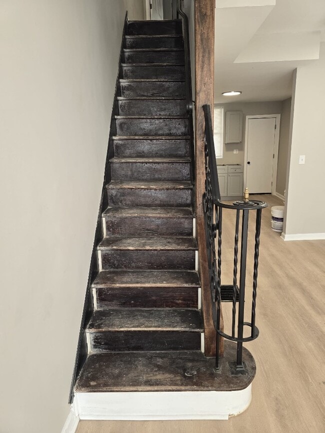 Photo - 741 E Willard St