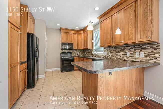 Photo - 1150 Sibley St NW