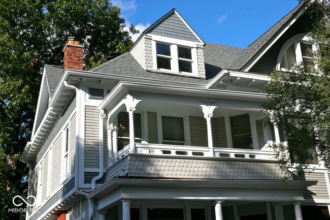 Photo - 614 E 15th St