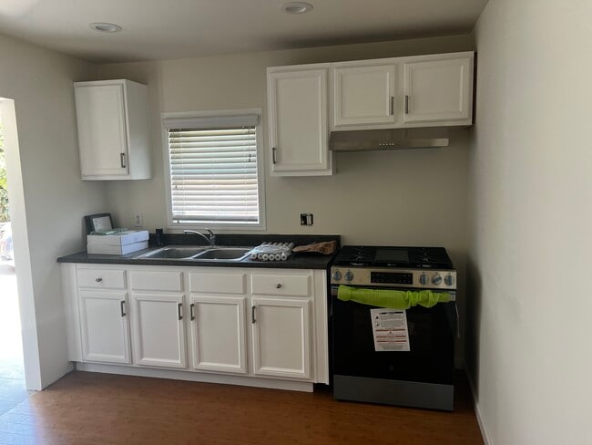Photo - 12412 Gilmore Ave