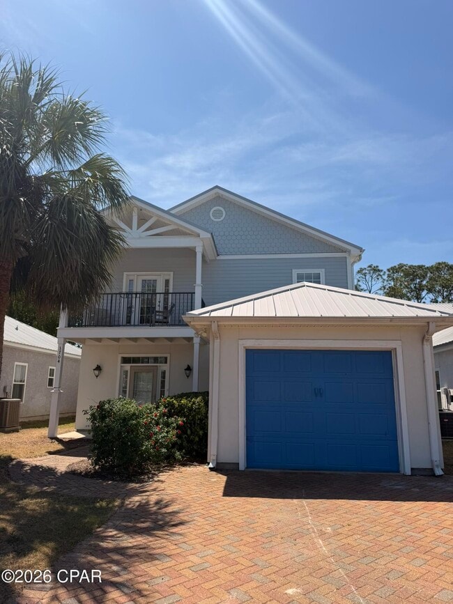 Building Photo - 3704 Tiki Dr