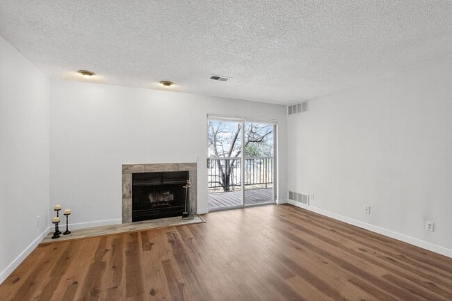 Photo - 2575 S Syracuse Way