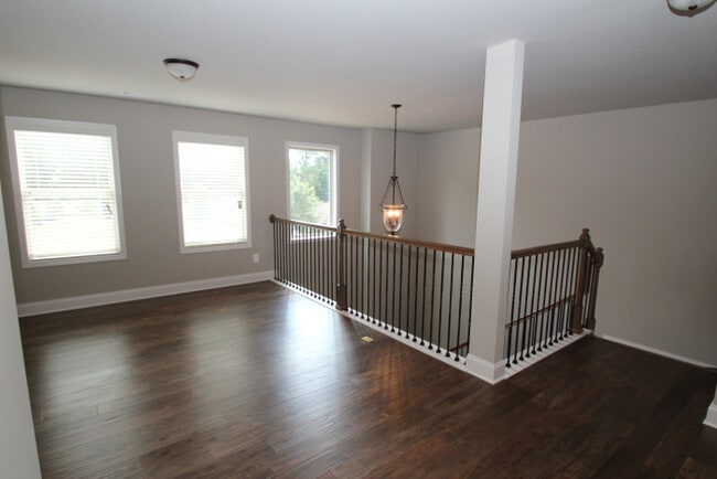 Photo - 192 Towns Walk Dr