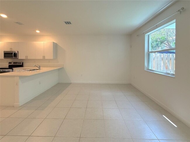 Photo - 1060 SE 26th Ter