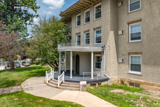 Building Photo - Manlius Academy Rental