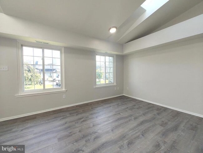 Building Photo - 1724 Nathaniel Dr Rental