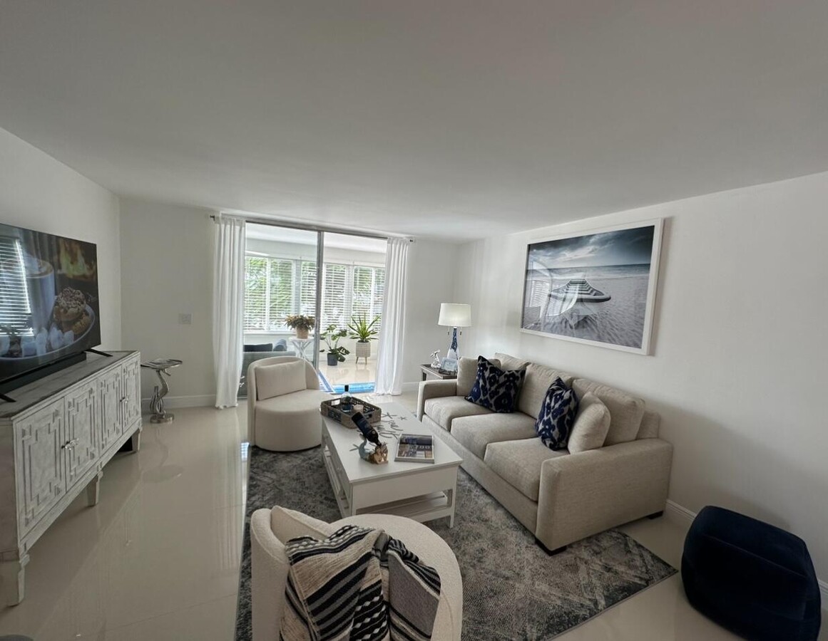 Photo - 14773 Cumberland Dr Condo Unit 301 D