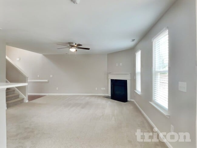 Photo - 31 Burr Oak Cir