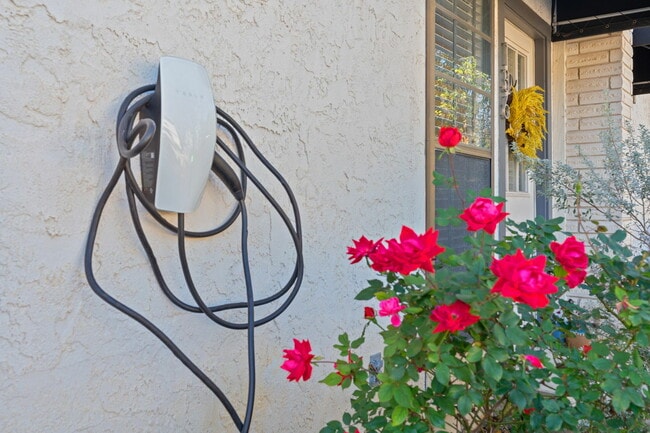 Photo - 1307 Kinney Ave Unit 136