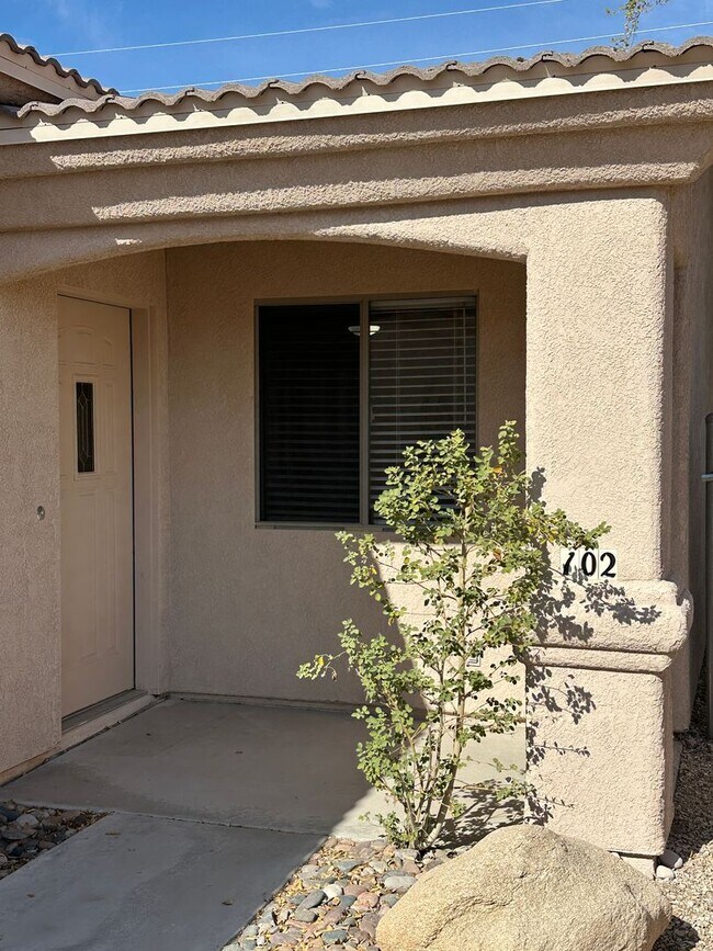 Photo - 2701 McCulloch Blvd N Unidad 4b4e41c6-de8f-11ef-9c97-0a9c9d4e8b0c