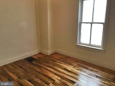 Photo - 202 2nd Ave