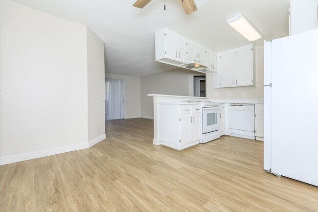 Photo - Valley Breeze Apartments