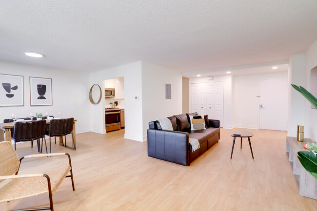 Photo - 320 23rd St S Apartamento Unidad ID1022517P