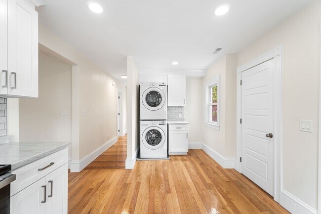 Photo - 29 Sylvan St Unit 2