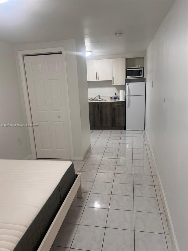 Photo - 7901 SW 26th St Unidad 1