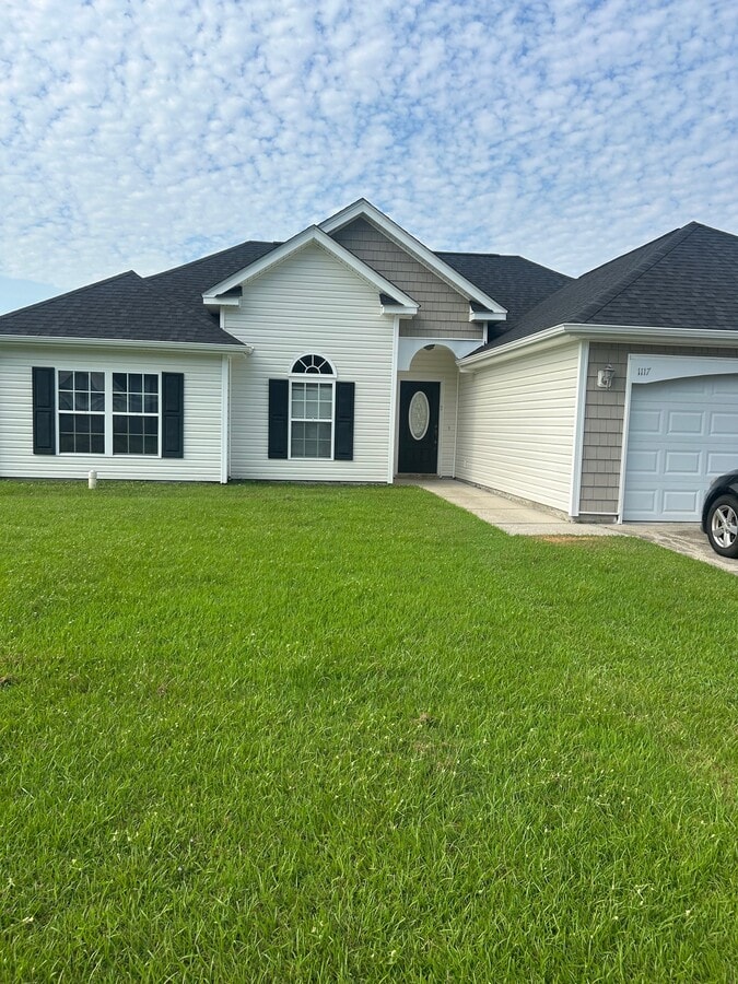 Photo - 1117 Green Fir Loop