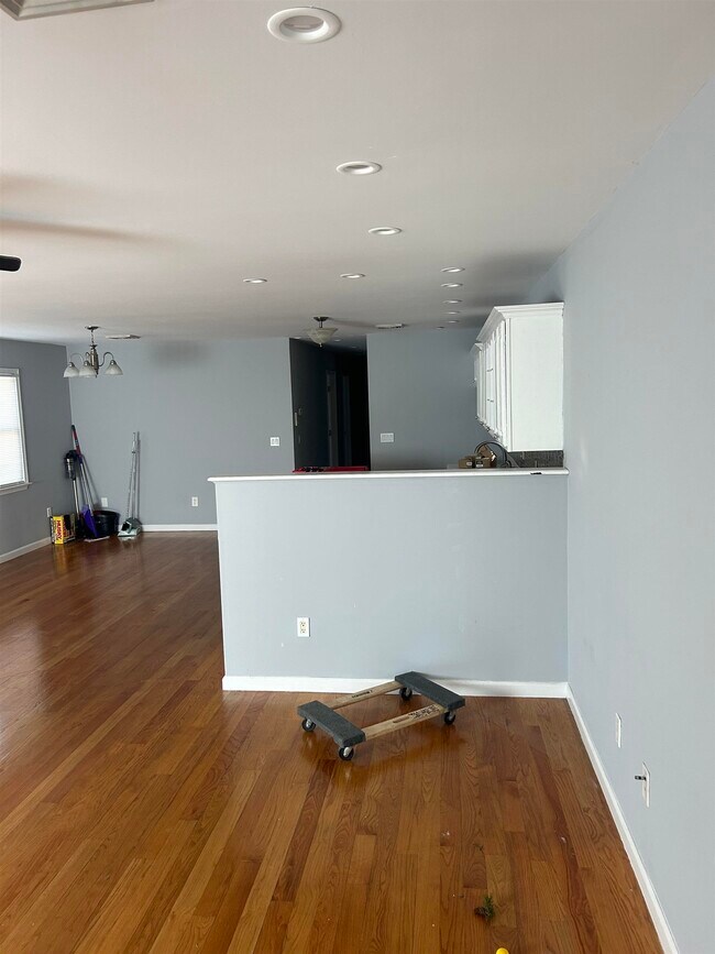 Photo - 25 W 30th St Unit 2