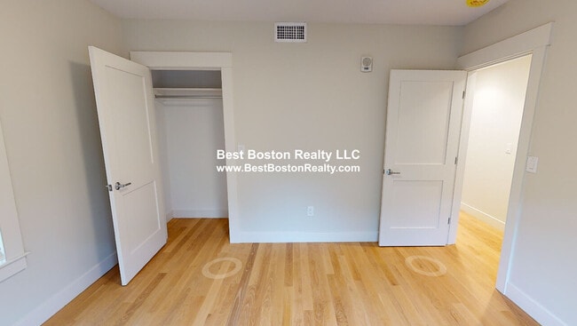 Photo - 208-210 Banks St. Unit 2 Unidad 2