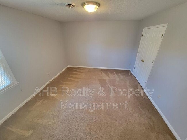 Photo - 309 Somers Ave