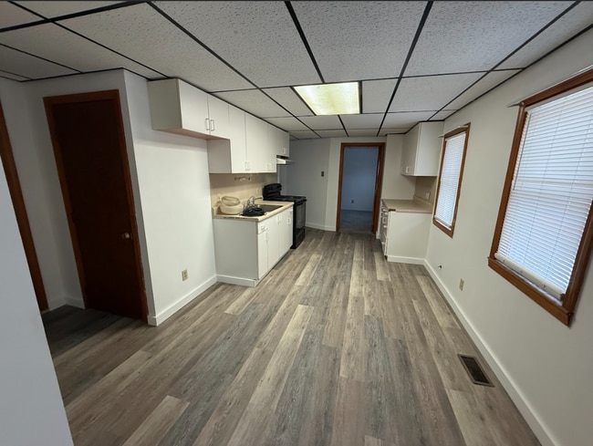 Building Photo - 2 Williams Ct Unit 1