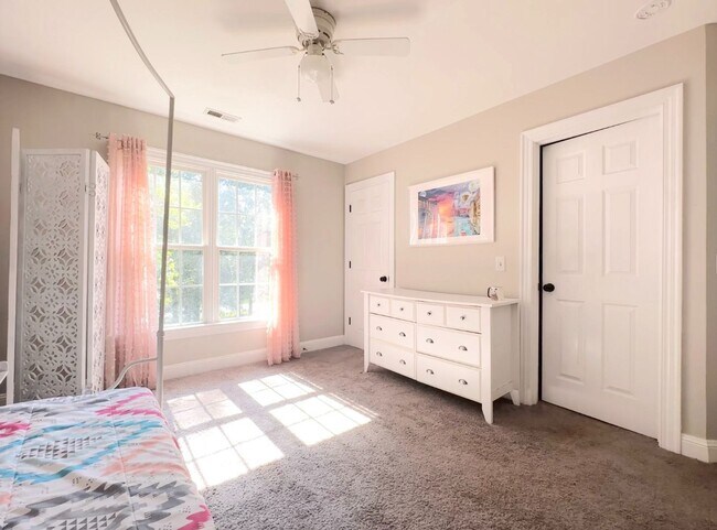 Photo - 402 Cricket Hearth Rd