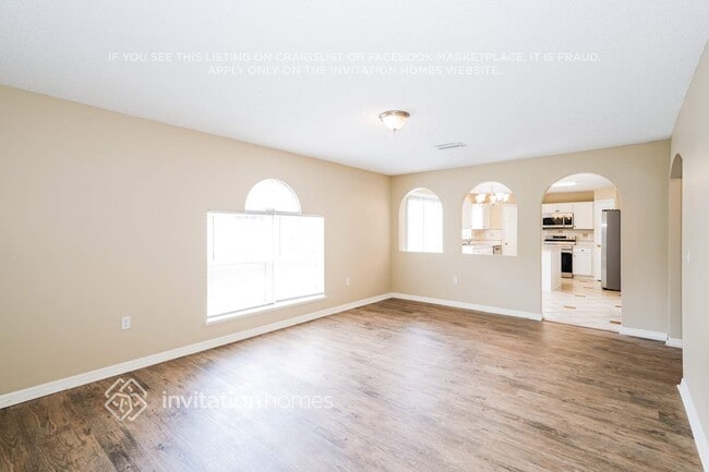 Photo - 10420 Fly Fishing St