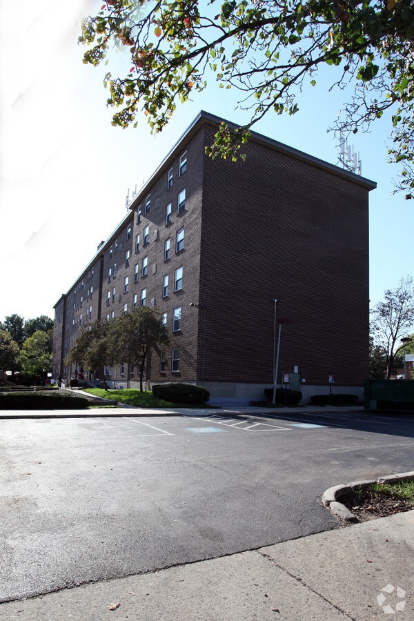 Photo - Benjamin Banneker Plaza Apartments