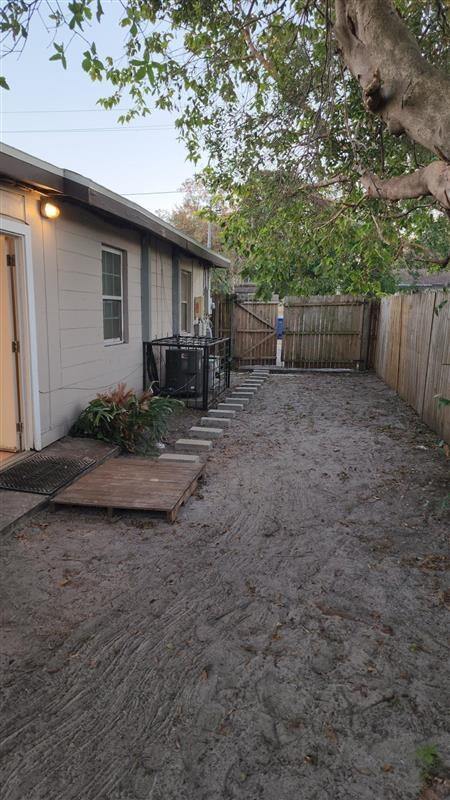 Photo - 812 E Lotus Ave Unit C