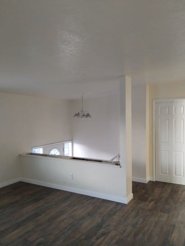 Photo - 3193 Meadowlark Dr Unidad Upstairs