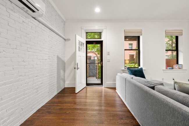 Photo - 34 Lawrence St Unit # 2