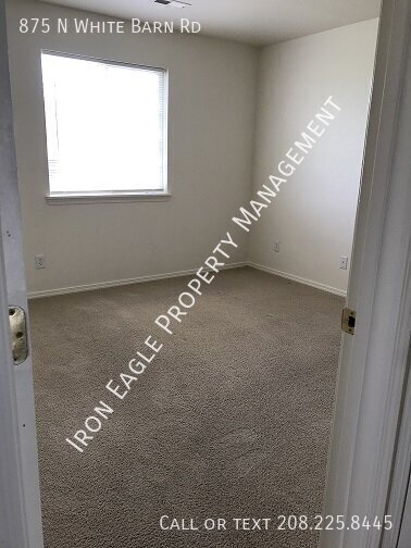 875 N White Barn Rd