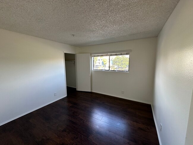 Photo - Broadway Apartments