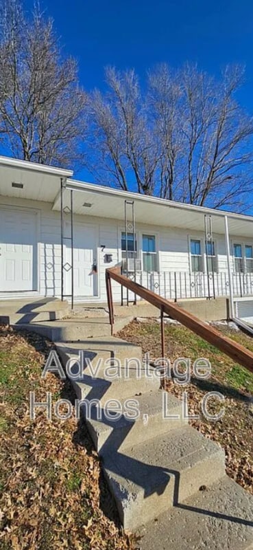 Building Photo - 1007 N Scott Ave Unit building 7 Rental