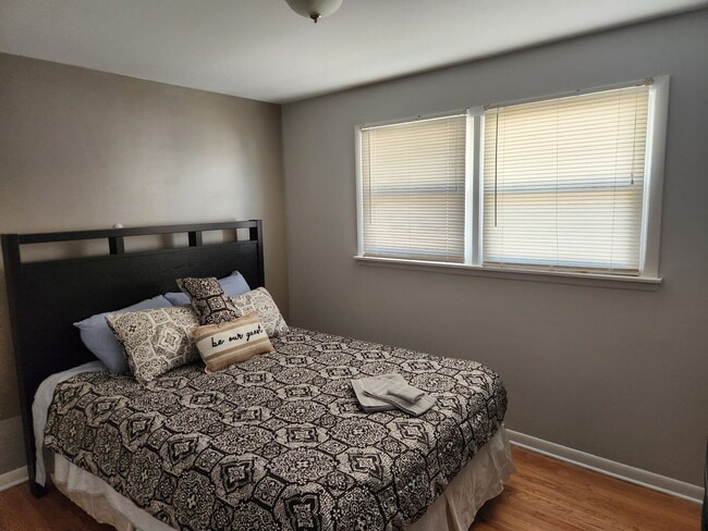 Photo - 368 Luella Ave Unit 2