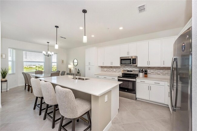 17655 Opal Sand Dr Unidad 402